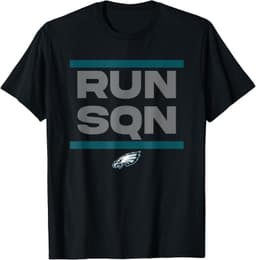 RUN SQN DesignRUN SQN Saquon Eagles Vintage Barkley Design 90s Graphic Tee T-Shirt